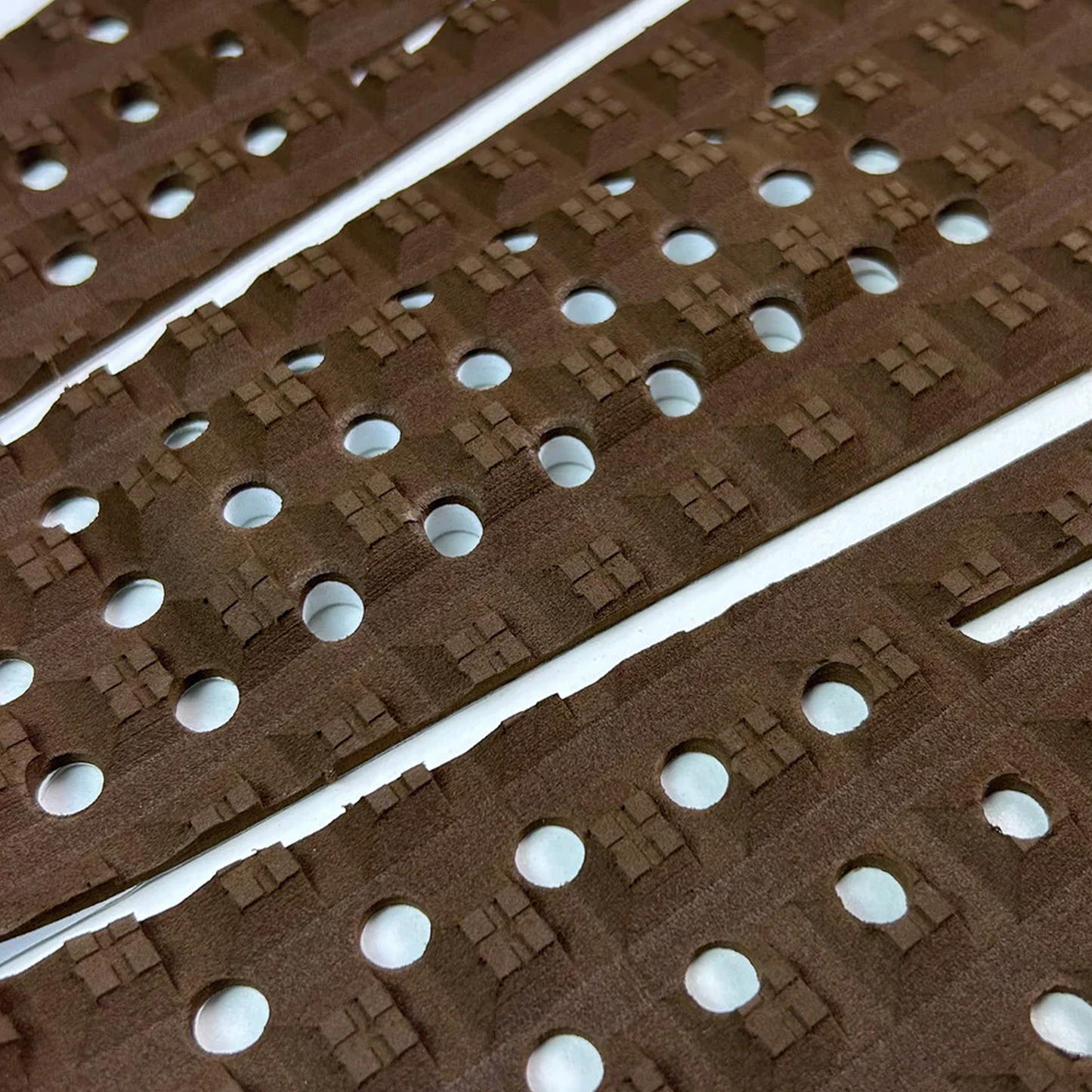 PERFORMANCE TAIL PAD - BROWN