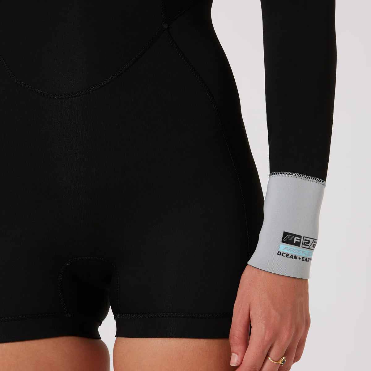 WOMENS BOYLEG LONG SLEEVE WETSUIT - 2MM
