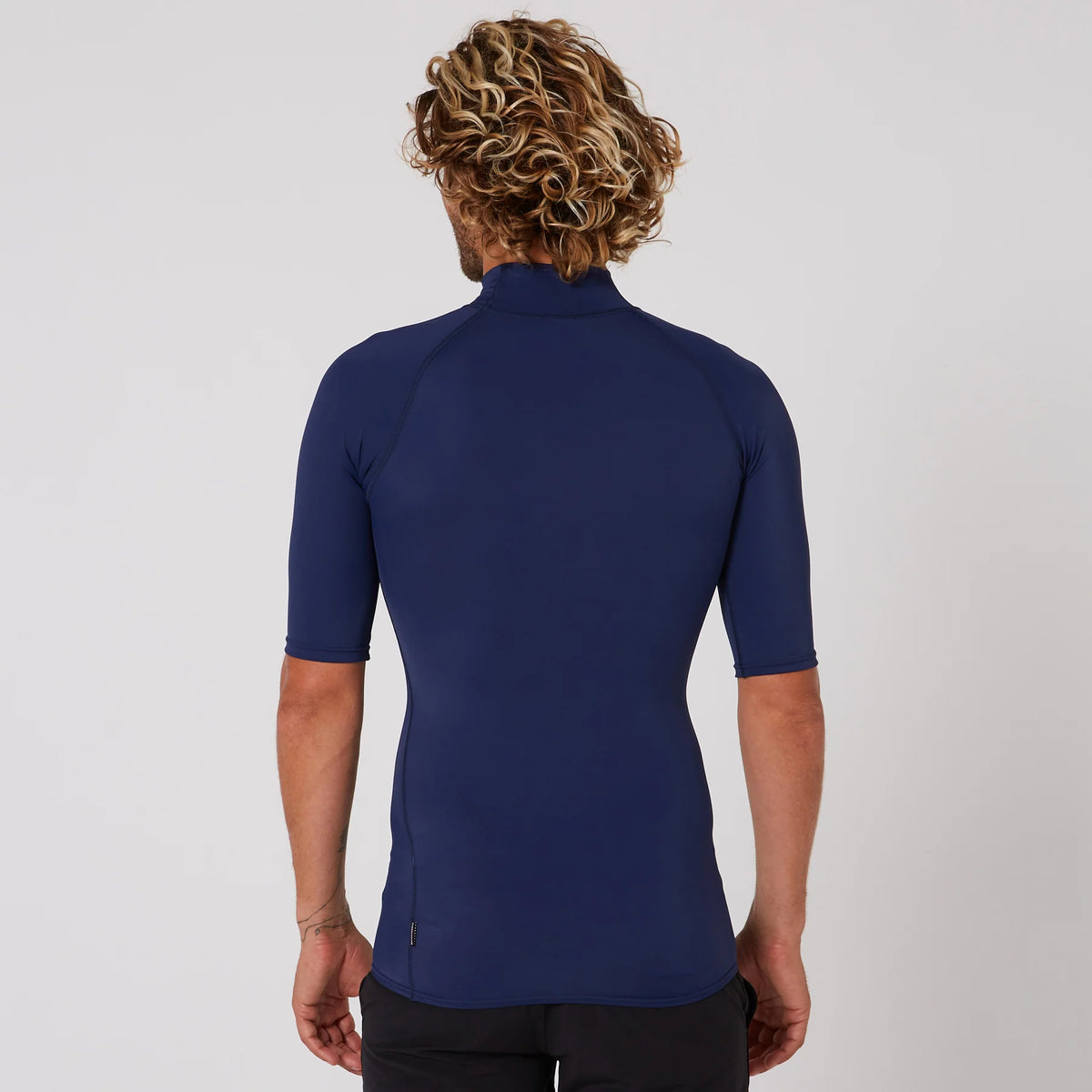MENS SCRIPT SHORT SLEEVE RASH SHIRT